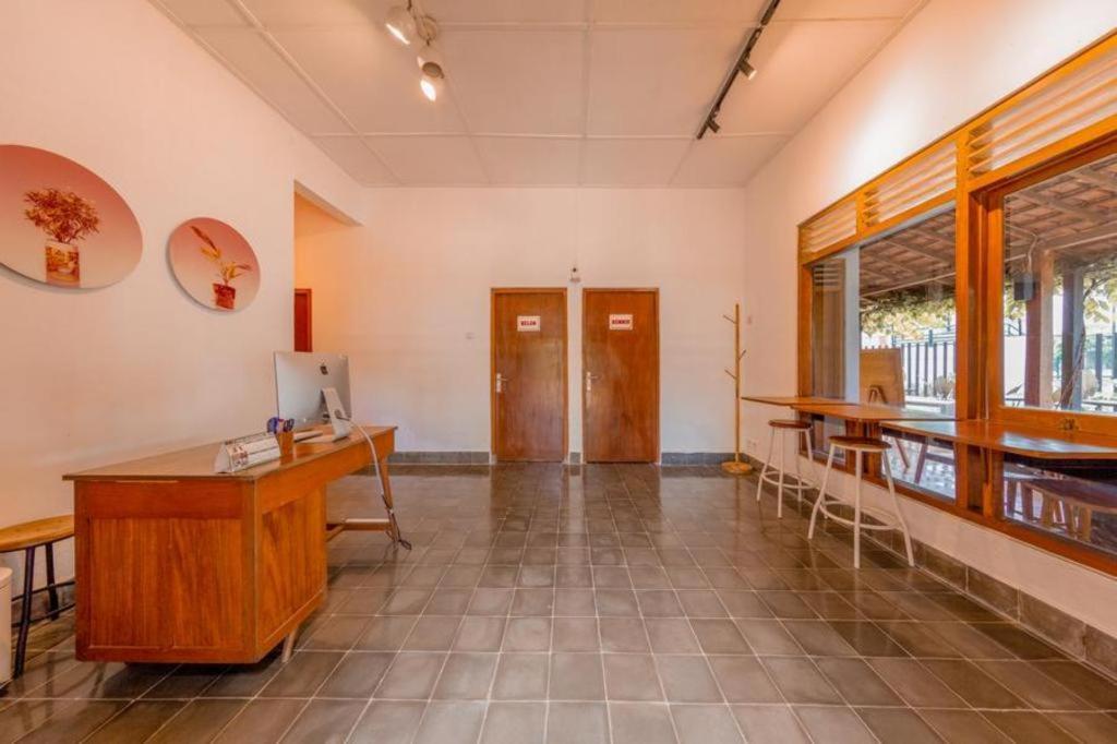 Bhumi Hostel Jogjakarta Buitenkant foto